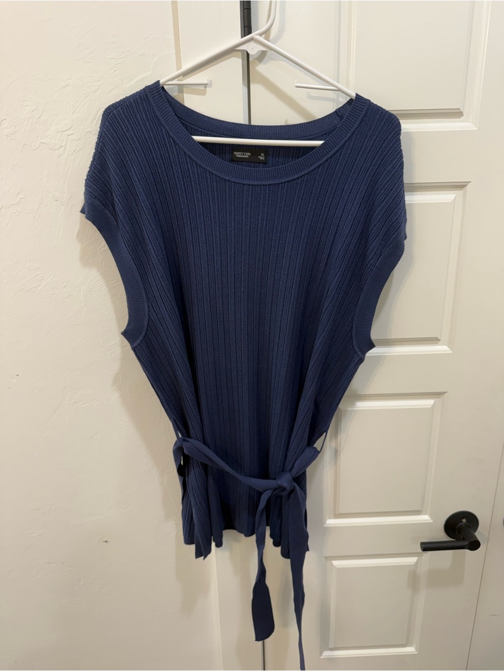 Vera Wang Navy Ribbed Sleeveless Tie-Waist Top
